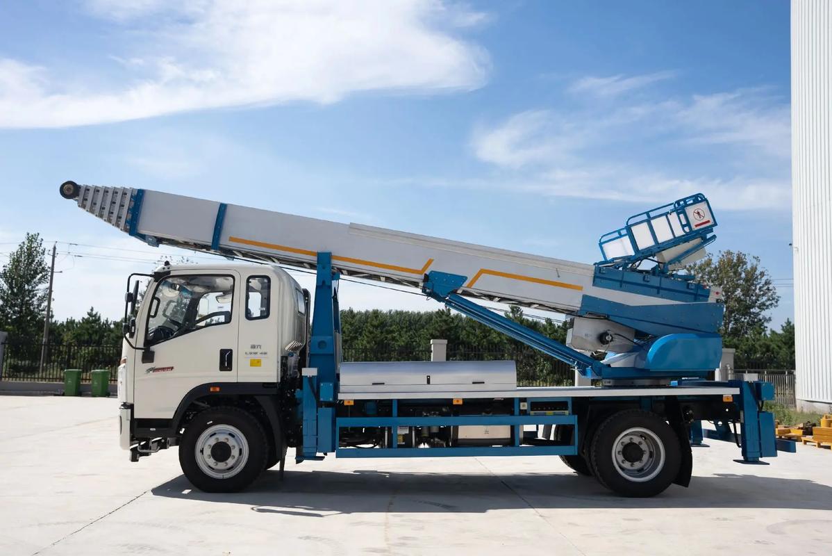 天长云梯上料车租赁费用